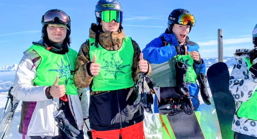 Uczestnicy obóz snowboardowy włochy 2025